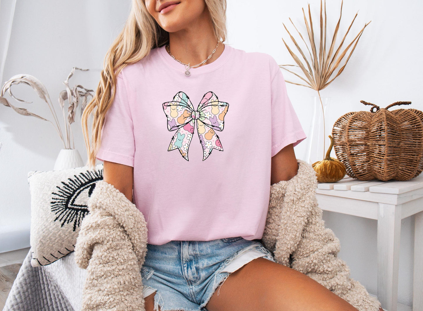 Easter Floral Bow T-Shirt, Cute Casual Tee, Gift for Her, Trendy Spring Fashion, Everyday Wear, Birthday Present